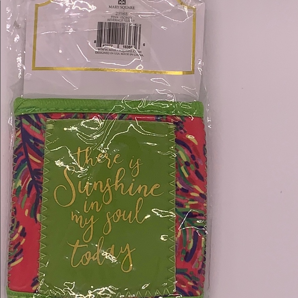 Mary Square Neoprene Beverage Drink Holder NIP
